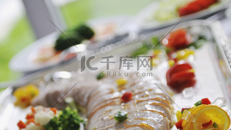 行业现状：代加工市场的崛起与挑战